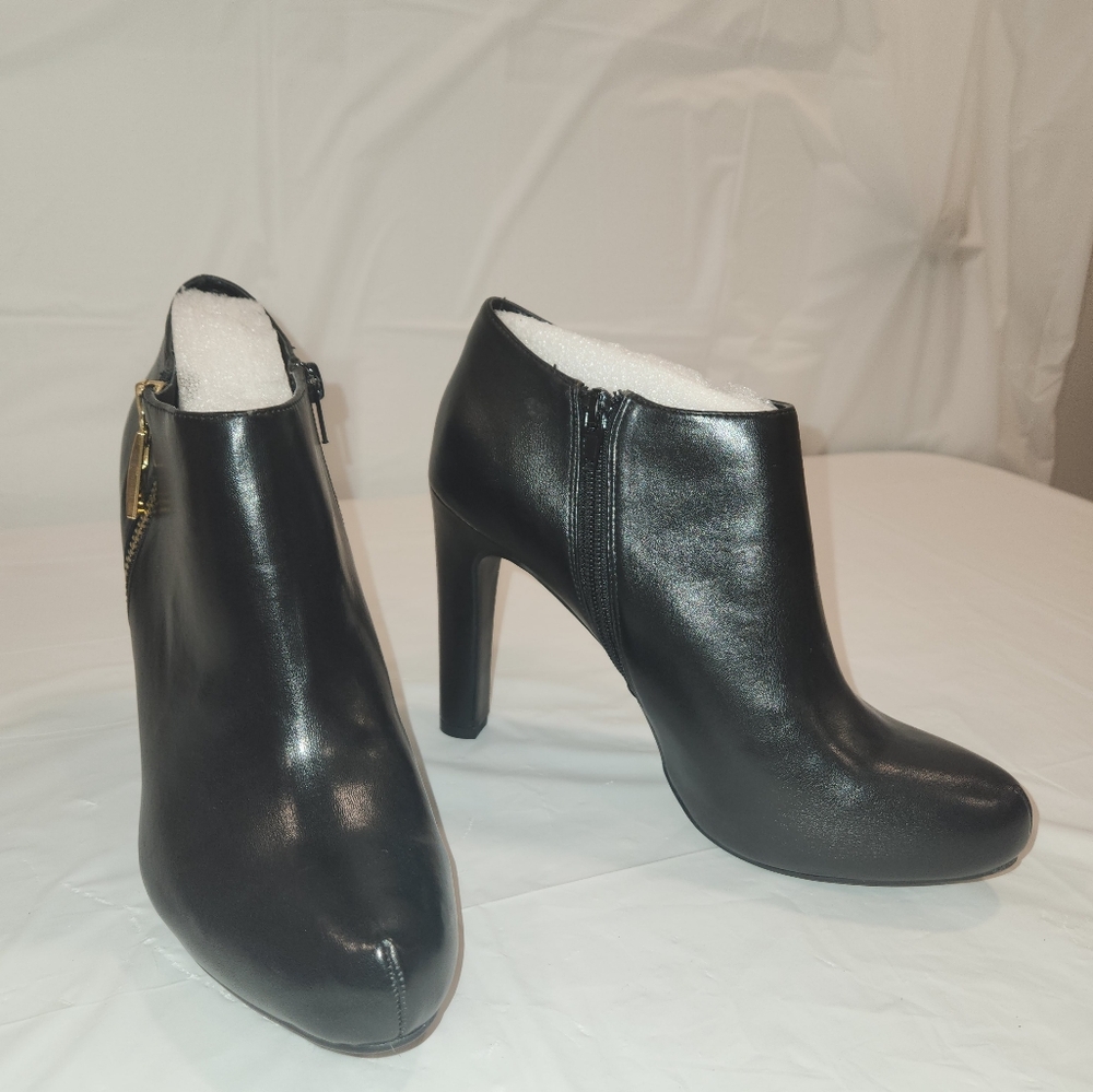 Marc Fisher Black Heeled w/ Gold Zipper Bootie Size 8.5. NEW - NEVER WORN!